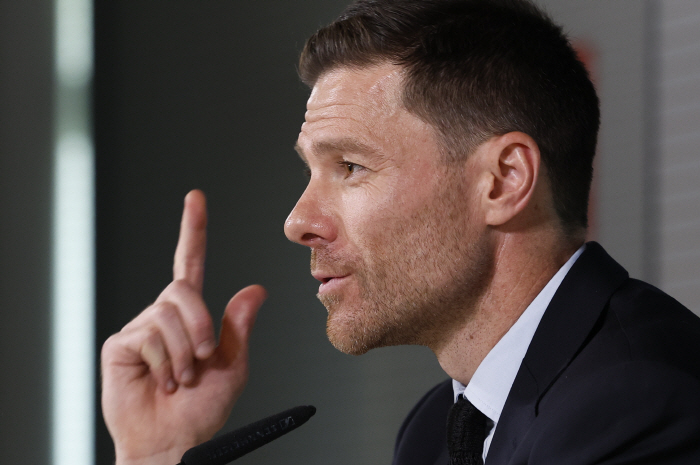 Madridismo's chest will be on fire Coach Xavi Alonso, who took the helm of Real, took office, and the solution to Mbappevincius coexistence he came up with was