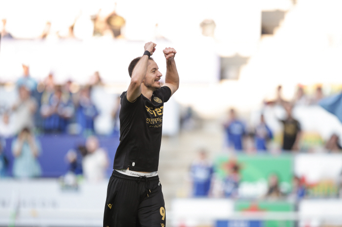 Multi-goal Eric, the star of the 15th round of the K League 1, the MVP of the 13th round of the K League 2, is Mugosa