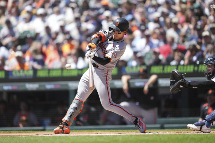 Multi-hit rave reviews made by a combination of hands and eyes, Lee Jung-hoo connected to every 7G consecutive hit march, but SF 13 DET