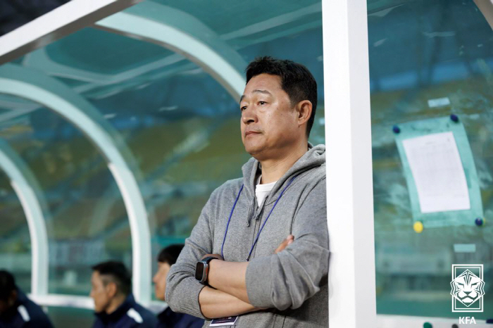  The Korea Football Association appointed Lee Min-sung as the coach of the U22 national team...High marks for national team management know-how and solid philosophy
