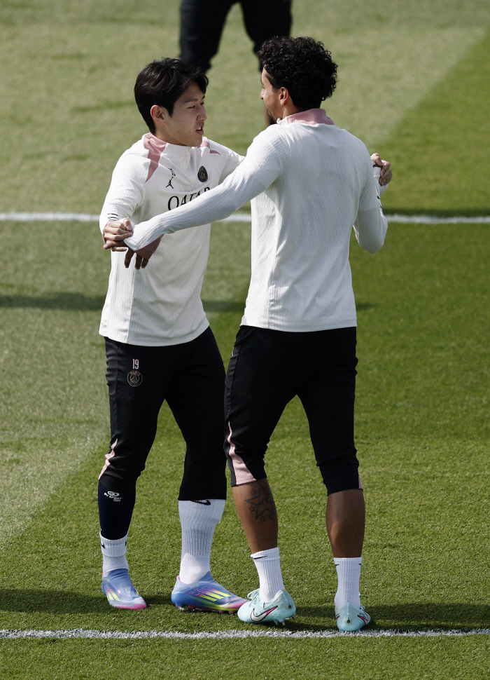 PSG deleted Lee Kang-in transfer rumors are all-time big hit EPLNapoliBundesligaSaudi interest negotiation difficulties will be a star in the right market