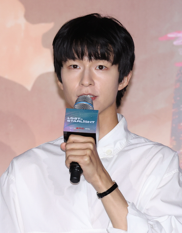  First time dubbing...Kim Tae-ri ♥ Hong-kyung needed for this star, At Space Romance (Roundup)