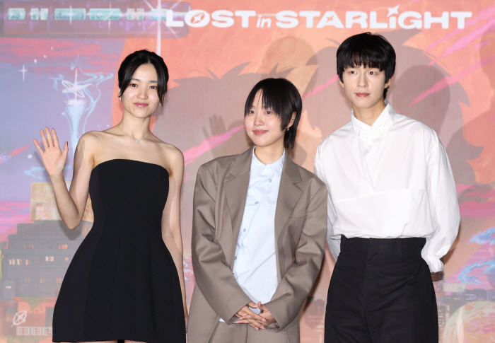  First time dubbing...Kim Tae-ri ♥ Hong-kyung needed for this star, At Space Romance (Roundup)