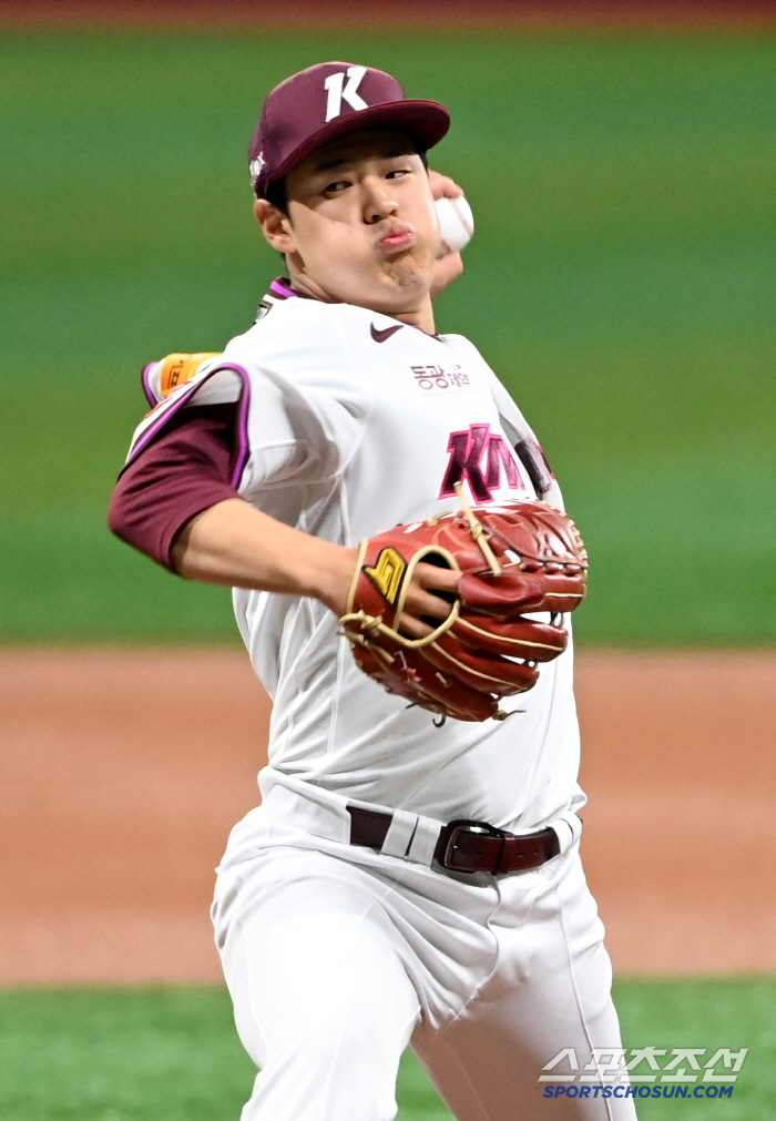 The winning pitcher in his 122nd pitch debut → Shoulder pain → 25 pitches in his first game. No. 1 Jung Hyun-woo, 2nd in the second division, 2 hits and 2 runs in 1 inning (indemnity) 