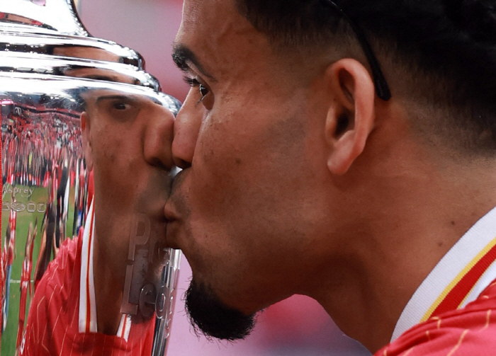Birtz is coming, so throw out the dias! Liverpool makes a big decision...A sobering choice for the next season's leap forward → Start to reinforce ST