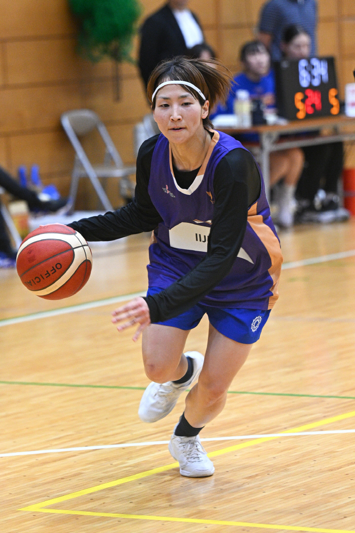 A dramatic twist Hana Bank wins the first pick of the Aquo. The second place is Shinhan Bank. Third place KB