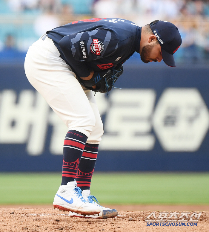 I threw better than I thought. Even at the harsh reporting ceremony, what did the master, a former catcher of positive evaluation, pay attention to