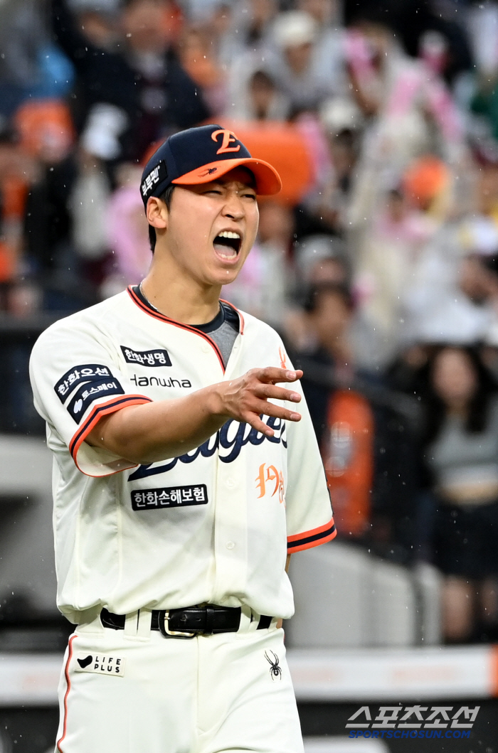 Is it because of 7.8 billion won? You don't even have to be an ace...What's the problem with the strongest Ponce-Ryu Hyunjin TWICE in the league