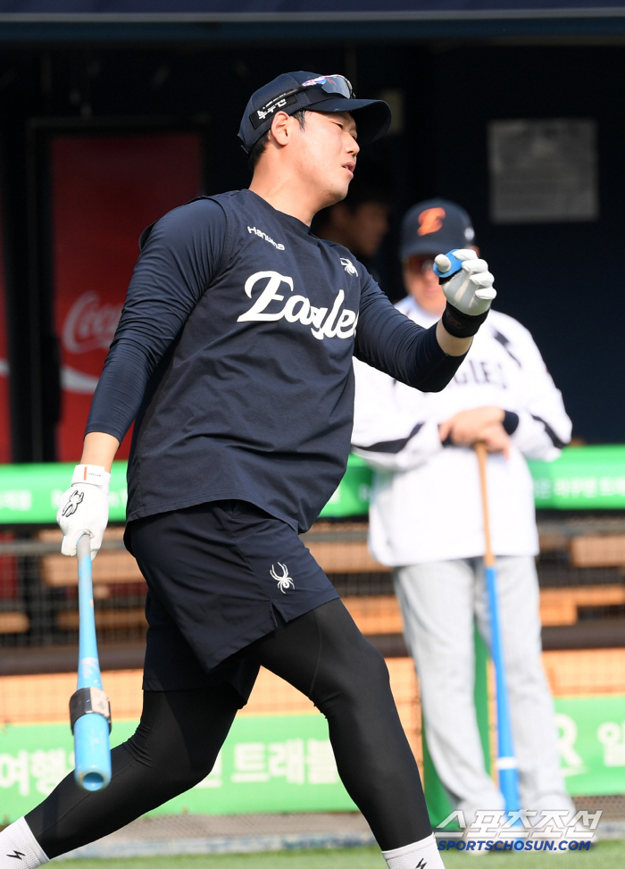 It's seven times now, but you have to come up more. Ahn Chi-hong, who hit a home run in the second division, returned to the first division and played 7 times (Jamsil site)