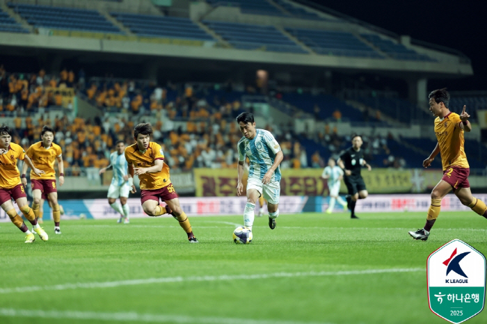 Eric's one-shot one-kill 8th goal saved Ulsan! 1 to 1 draw with Gwangju → 6 consecutive undefeated