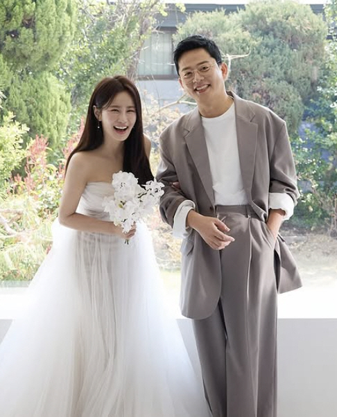 Kim Ji-min ♥ Kim Jun-ho's honeymoon is definitely just the two of us..I want to go on a firefly tour with Jimin (single night tour 4)