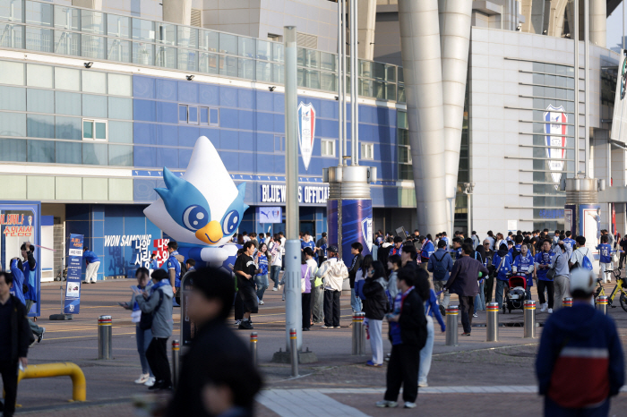 Korea Professional Football Federation Distributes Safety Inspection Manual to Prevent K-League Stadium Accidents