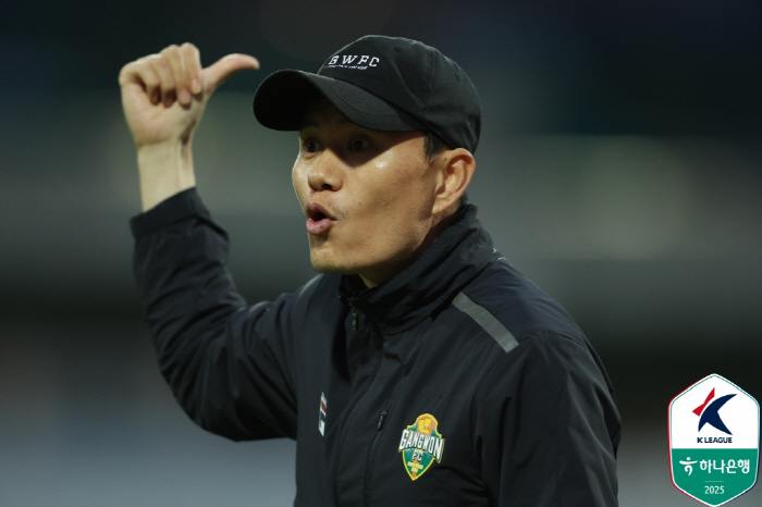 Lee Ji-ho has changed all the strikers, and Kim Bo-kyung and Kim Woon reveal the lineup in Anyang, Gangwon Province 
