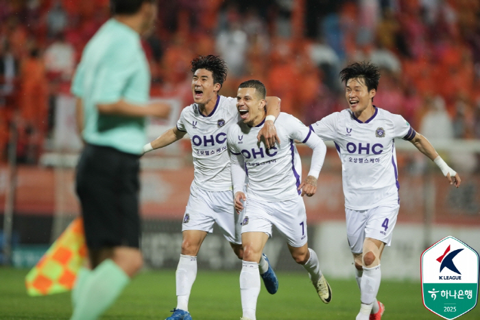 Matheus Multi-goal  Mota Wedge-goal Anyang, Gangwon 31 Overpowering Gangwon 31, 5 games winless escape  2 Robin's first win 