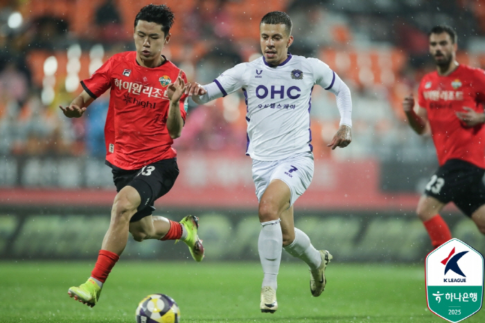 Matheus Multi-goal  Mota Wedge-goal Anyang, Gangwon 31 Overpowering Gangwon 31, 5 games winless escape  2 Robin's first win 