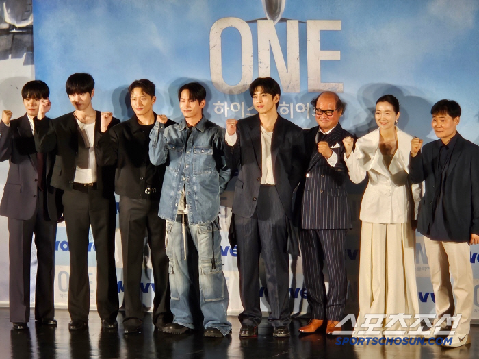 Lee Jung-ha, Kim Do-wan, and Cast Redefine School Action Drama in 'ONE High School Heroes'