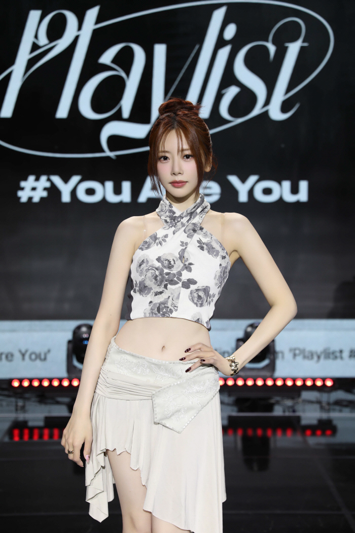  3 debuts...Yoo Ah-yu, who took off her rock and sympathized with Yoo Ah-yu, the strongest experienced rookie confidence