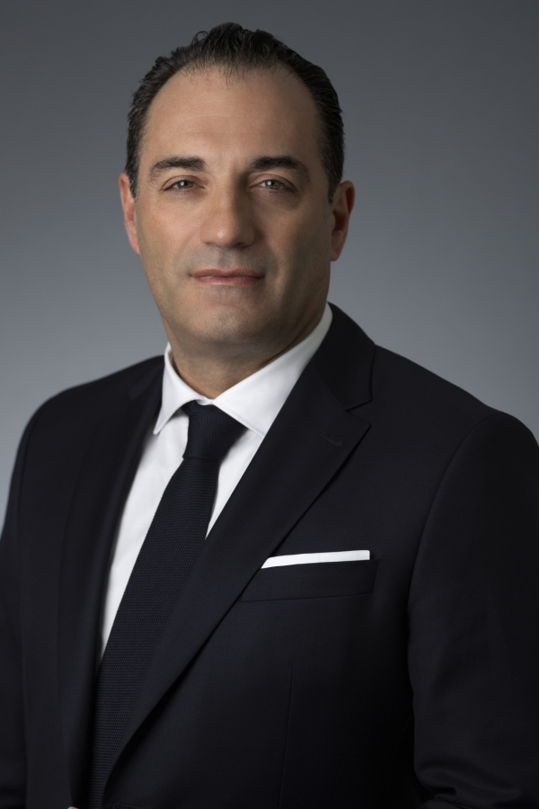 Stellantis Group, the world's fourth-largest falling group, is a reversal..appointment of new CEO, Jeep General Manager Antonio Pilosa