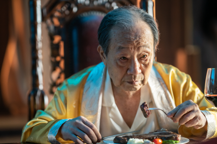 89 years old, rejuvenated after a pancreas transplant..I gained youth