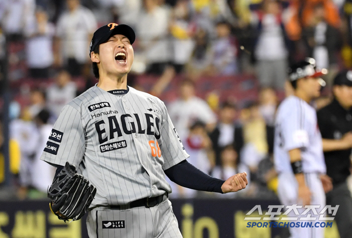 Ace Ponce's expression of defensively hardened at a critical moment, Roh Si-hwan's regretful judgment in the seventh inning 