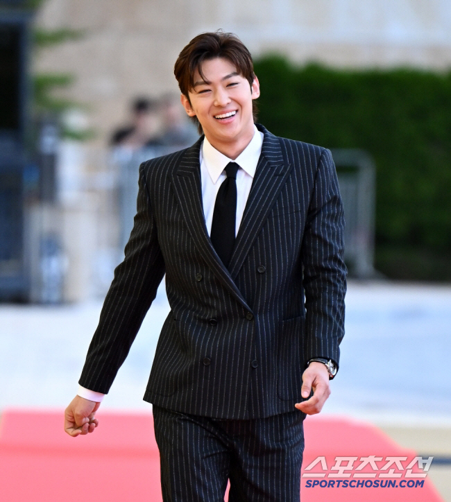 Dex confirms 'Be My Boys' MC...He will lead the next generation of KPOP auditions