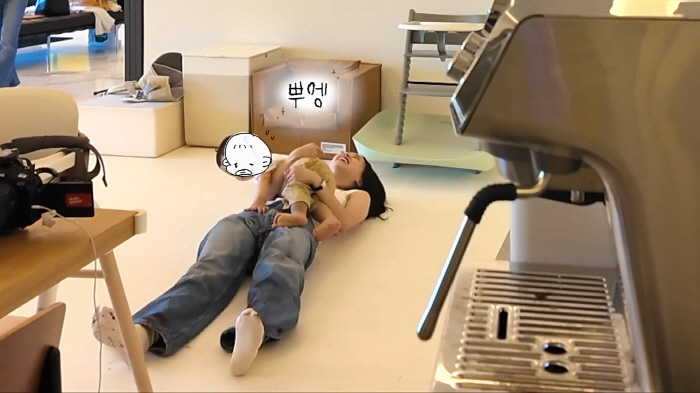 It was easier to go to the National University than to raise children…Son Yeon-jae is devastated by the chaotic living room floor (Son Yeon-jae)