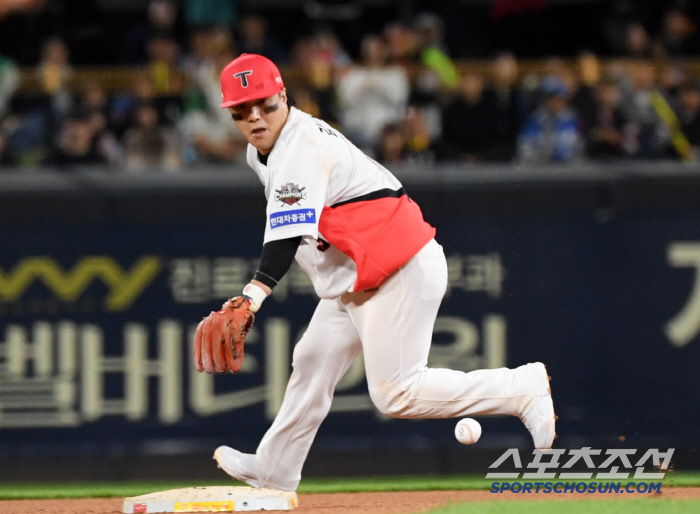 Kim Do-young's hamstring → Park Chan-ho's knee → Kim Sun-bin, Na Sung-bum's calf → Kim Do-young KIA, if you have leg insurance, you should take it
