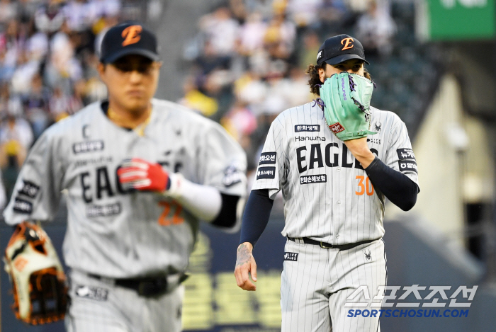 The master saw through the Yeolryang operation, but the disaster was caused by Roh Si-hwan's greed. Ponce Seung almost lost and came from behind to lose