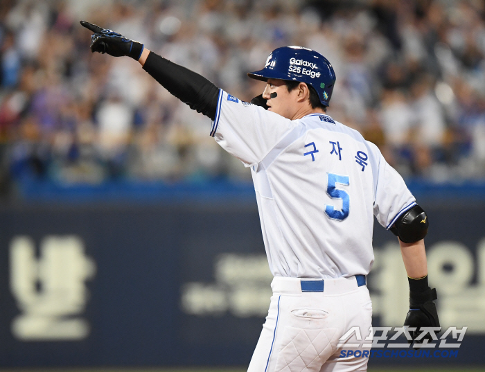 Park Jin-man's special hit effect Kang Min-ho's final hit, Koo Ja-wook multi-hit, and Choi Won-tae and Jeon Jun-woo won the Lotte match in four years..Four consecutive wins against Samsung Lotte and three consecutive losses against Lotte