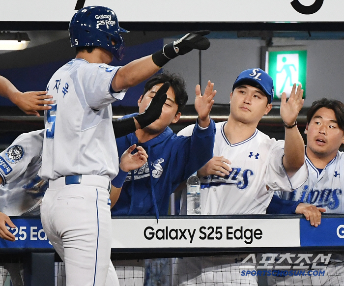 Park Jin-man's special hit effect Kang Min-ho's final hit, Koo Ja-wook multi-hit, and Choi Won-tae and Jeon Jun-woo won the Lotte match in four years..Four consecutive wins against Samsung Lotte and three consecutive losses against Lotte