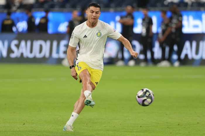 Ronaldo Betrayal Transfer Official Coming Up Al Nasr Farewell Press Conference → Chances are high to join Al Hilal