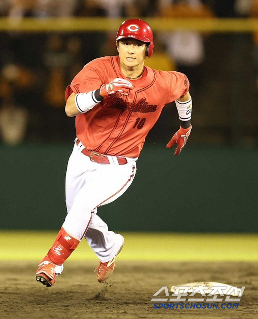 Rookie pinch hitter who made Hiroshima's heart beat just before losing with two outs in the ninth inning, ERA 0 super-special finishing hit a triple in 326 games