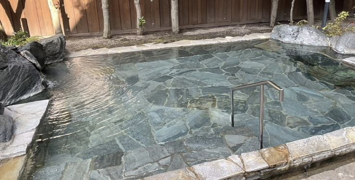 Up to 620 times the famous hot spring standard detected Legionella...47 complaints of health problems