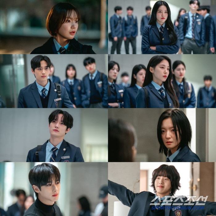 Yeri, a high-ranking student at Cheongdam International High School, returns as a uniform queen