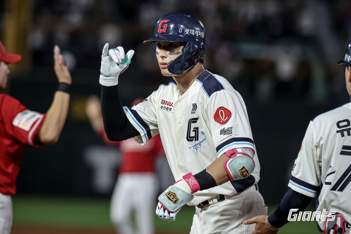 43 → 45 → 65 Lotte escaped three consecutive losses! Sajik's strong fight → The winning formula that has been reproduced again...Yoon Dong-hee's final hit  Kim Won-joong's 14sv SSG and ranked third place, Suseong 