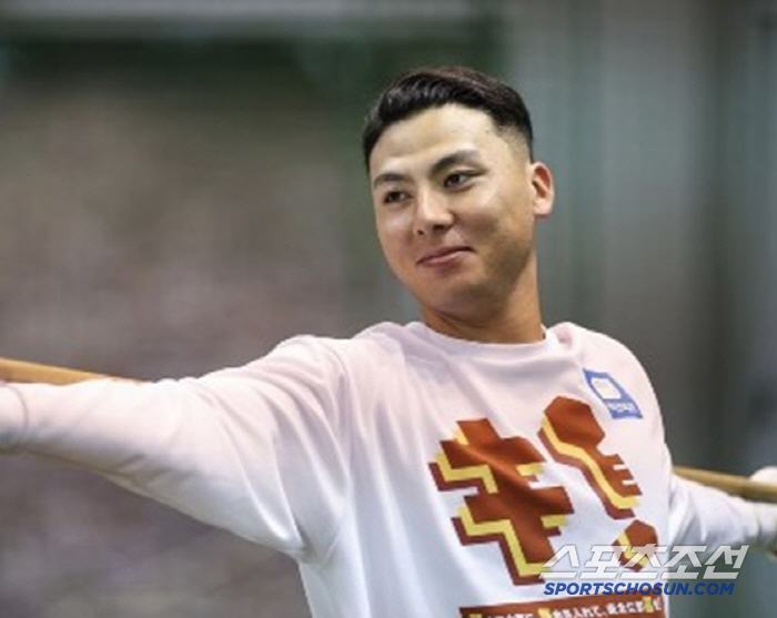 After a failed squeeze, a two-run final double, a 10-year veteran who is behind a special rookie, and a batting average of 0.336 1st place in a big reversal