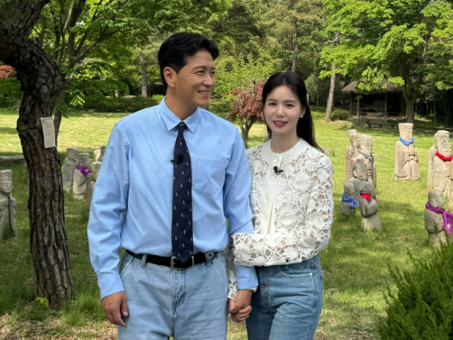 Jin Tae-hyun, ♥ Park Si-eun and New York depart...10th Anniversary of Marriage, Healing Trip Before Cancer Surgery