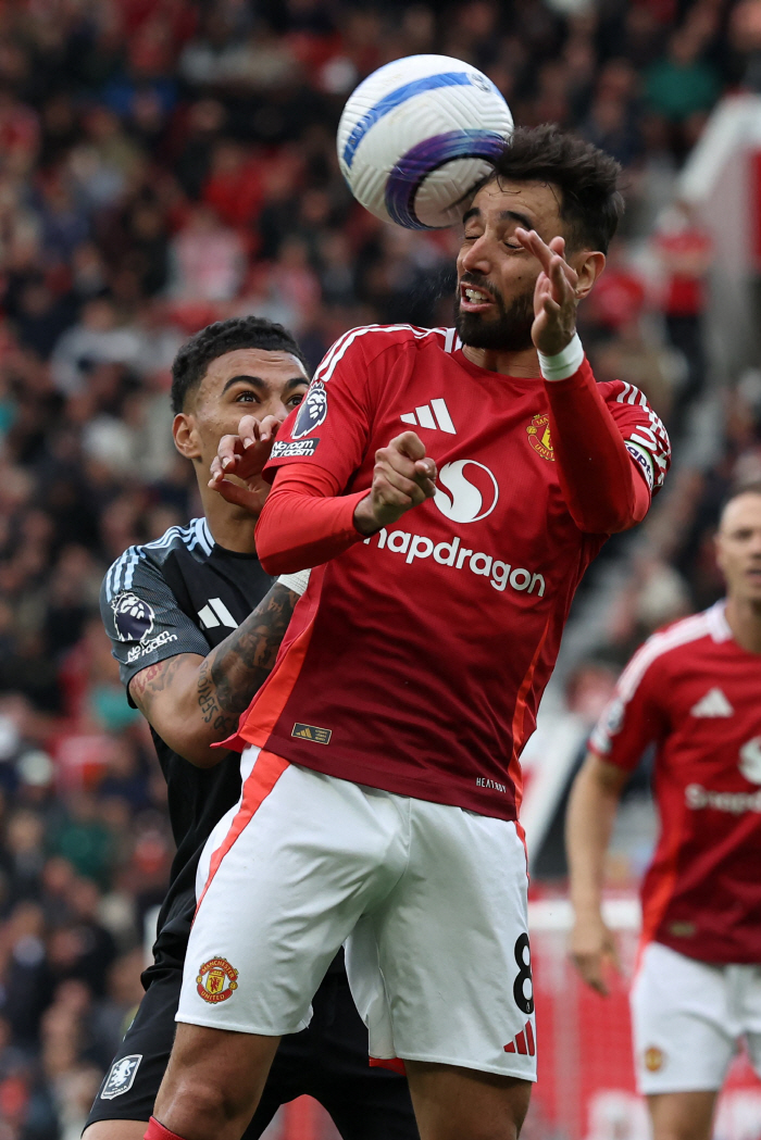 Super awesome! Transfer fee of £100 million → £700,000 a week All-time contract will be broken, Manchester United captain goes to Saudi Arabia for 72 hours Al Hilal offer