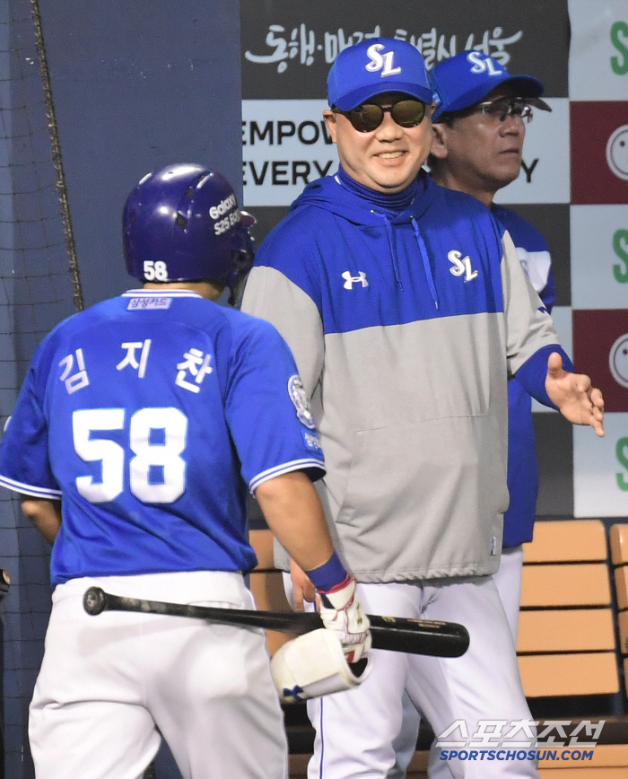 Win, win, win, win, win, win, win 5 consecutive games! Kim Ji-chan and Yang Yang-geun, two RBIs each, beat the league's leading invincible LG and won five consecutive games (Jamsil Review)