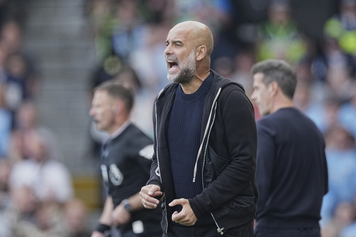 Guardiola, who chose to sleep with the enemy, surprisingly recruited Klopp as the second-in-command on his right arm...Man City reorganizes club World Cup coaching staff