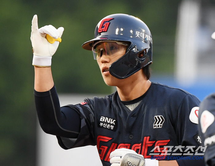 Jeon Minjae's first leadoff appearance! Kim Min-sung's cancellation of the first team → fostering a batting average of 0.347  rookie Lee Tae-kyung's first first team registration 
