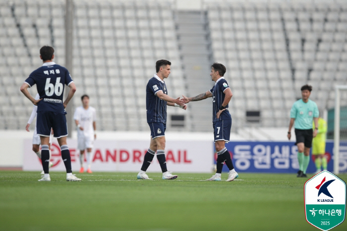  No. 2 Jeonnam laughed and No. 3 E-LAND criedThe joys and sorrows of the mixed front-runners → Gyeongnam wins 5 games in the season and 21 come-from-behind wins against Cheongju in Chungbuk