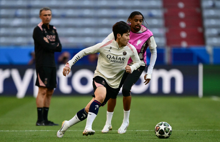 Lee Kang-in burst into laughter as he boarded the final entry of the UCL final, the dream of the first treble in soccer history…Son Heung-min's Europa → UCL wins, first historical goal