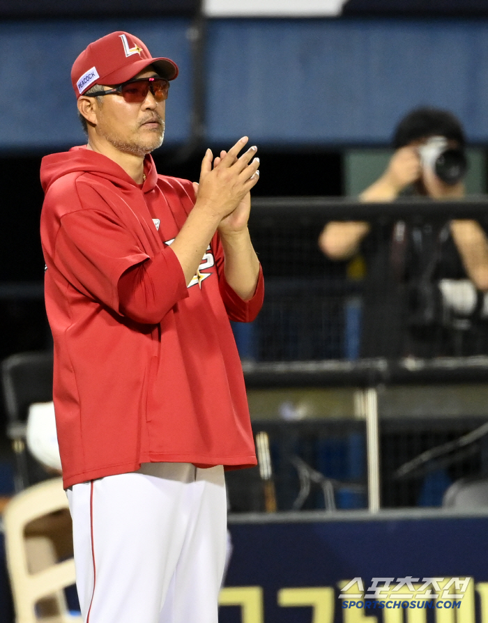 Lotte, which is lethargic despite Busan fans' support, surpasses 20,000 on average...Ko Myung-jun's first shot → Pilseungjo's perfect pitching SSG, avenging his defeat the previous day 