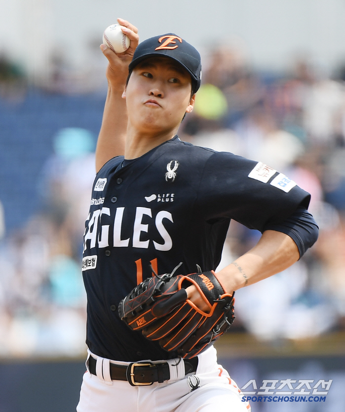 Returning to the first team in 15 days...7.8 billion won. I saw the hope of FA! 2 runs in 5 innings