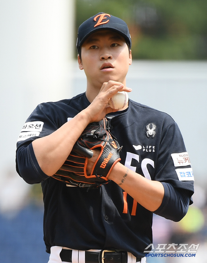 Returning to the first team in 15 days...7.8 billion won. I saw the hope of FA! 2 runs in 5 innings
