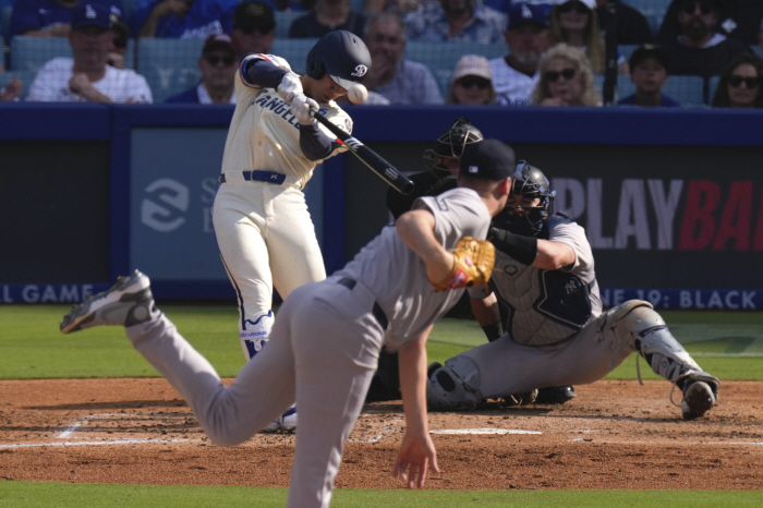 Don't just praise me like that. Write it! Kim Hye-sung's walk → home run → hit → hit → double, why is defense so brilliant