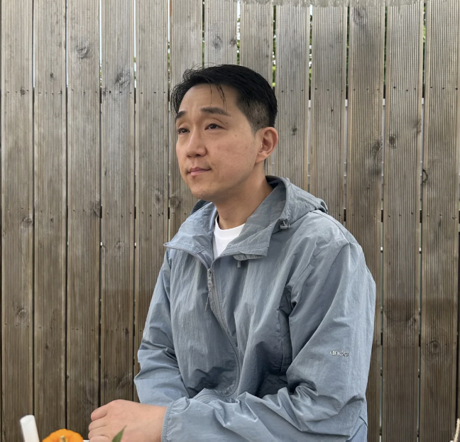 Hyeri's younger brother, Choi Sung-won, 2 years after recovering from leukemia...Breaking the silence and returning to SNS