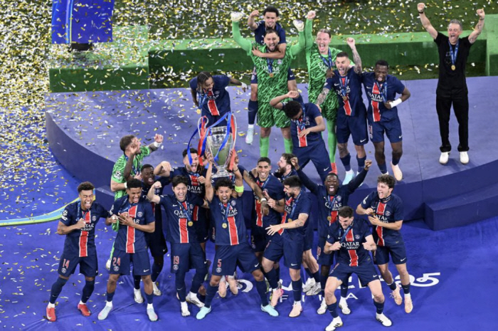 Lee Kang-in, who even has a medal around his neck, was not recognized as the winning member on the UEFA official website. Why?