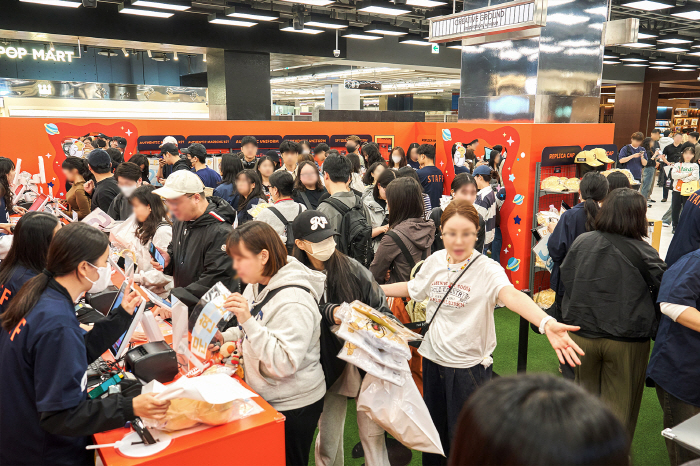 Was there a more certain announcement of the war…Suri X Kkumdori is a hit, and local brands led by Hanwha are spreading